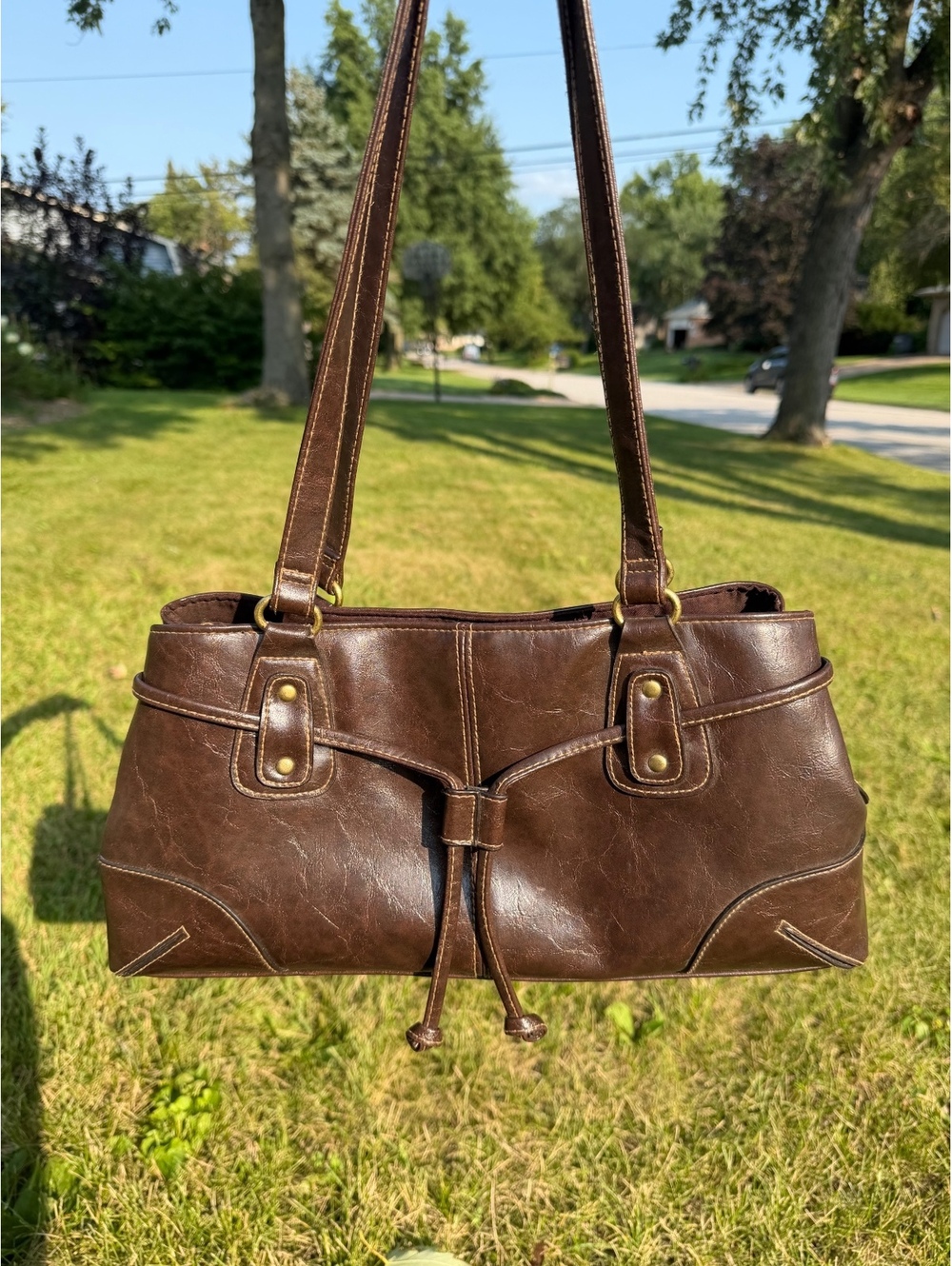 Brown leather east west purse vintage preppy academia 90s minimalist Cleangirl